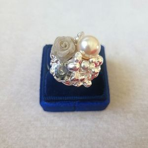 Silver Rose and Pearl Statement Fashion Ring